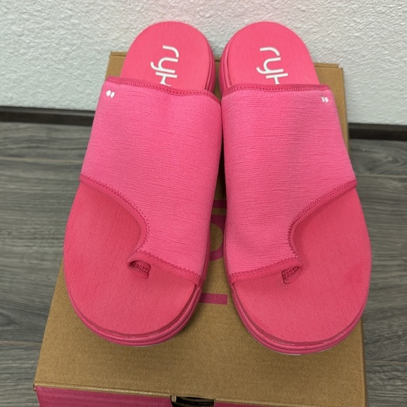 Ryka Made For Women Margo Slide Toe Loop Slide Sandal - Picture 7 of 10